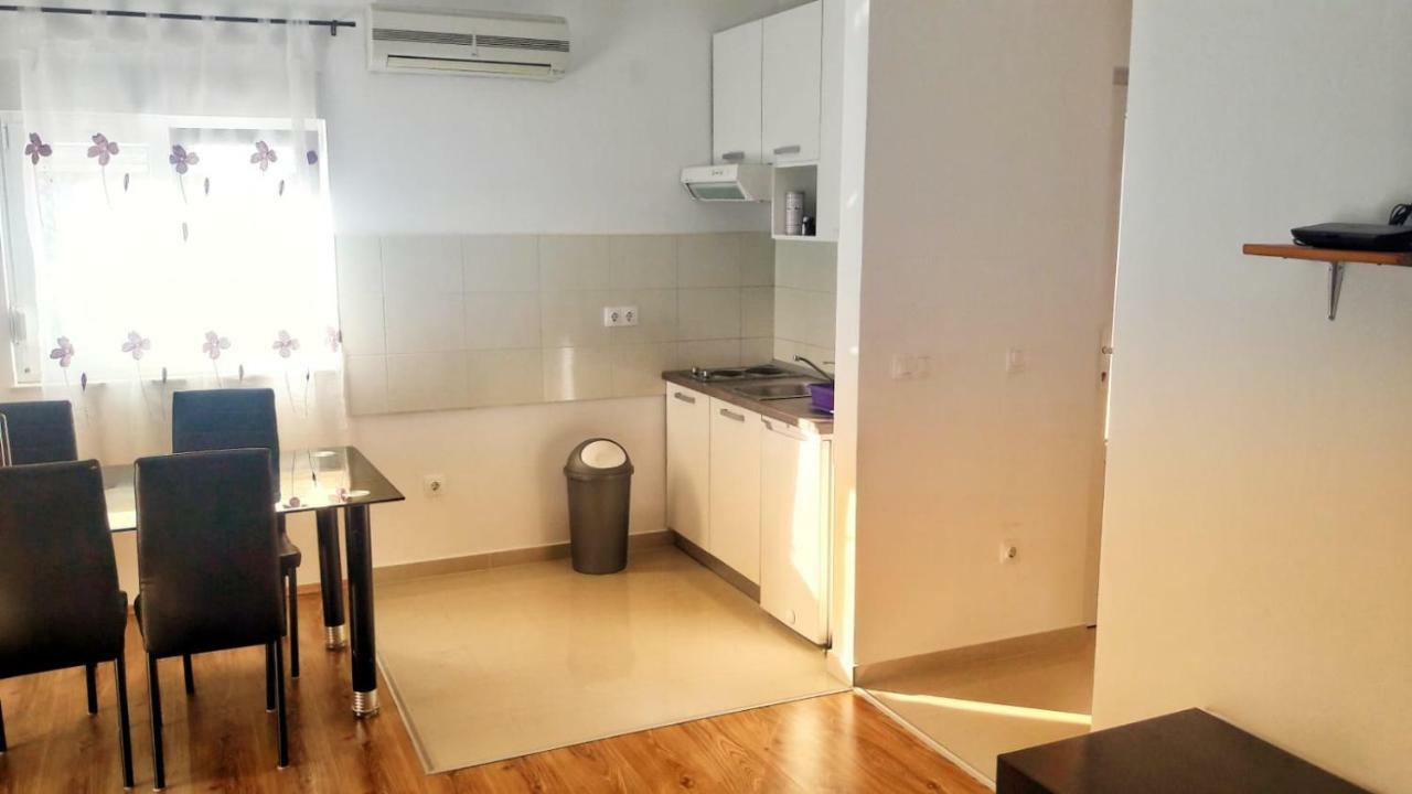 Apartman Kolan Zewnętrze zdjęcie